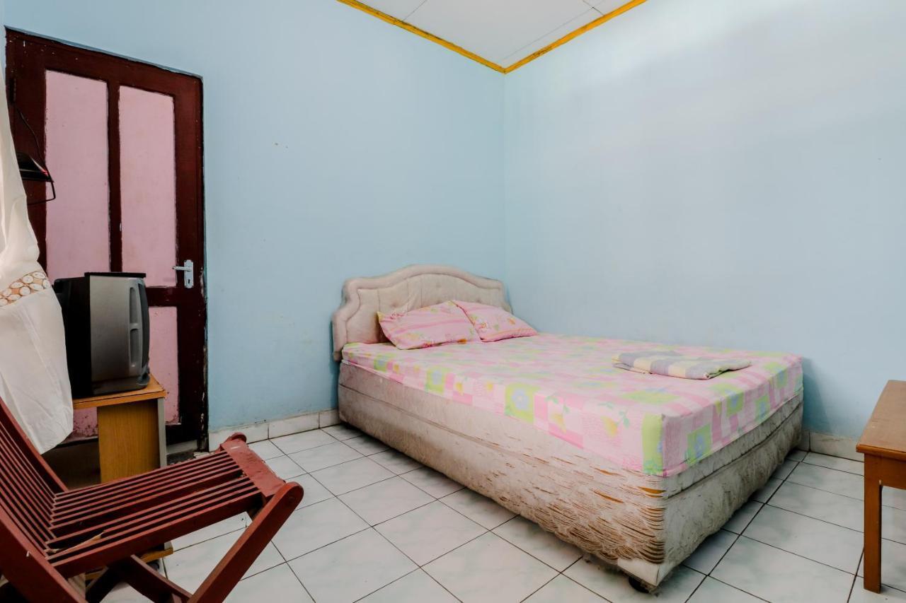 Losmen Parikesit Bantul Exteriér fotografie